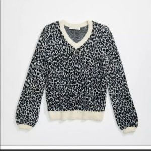 LOFT ANIMAL PRINT V NECK SWEATER